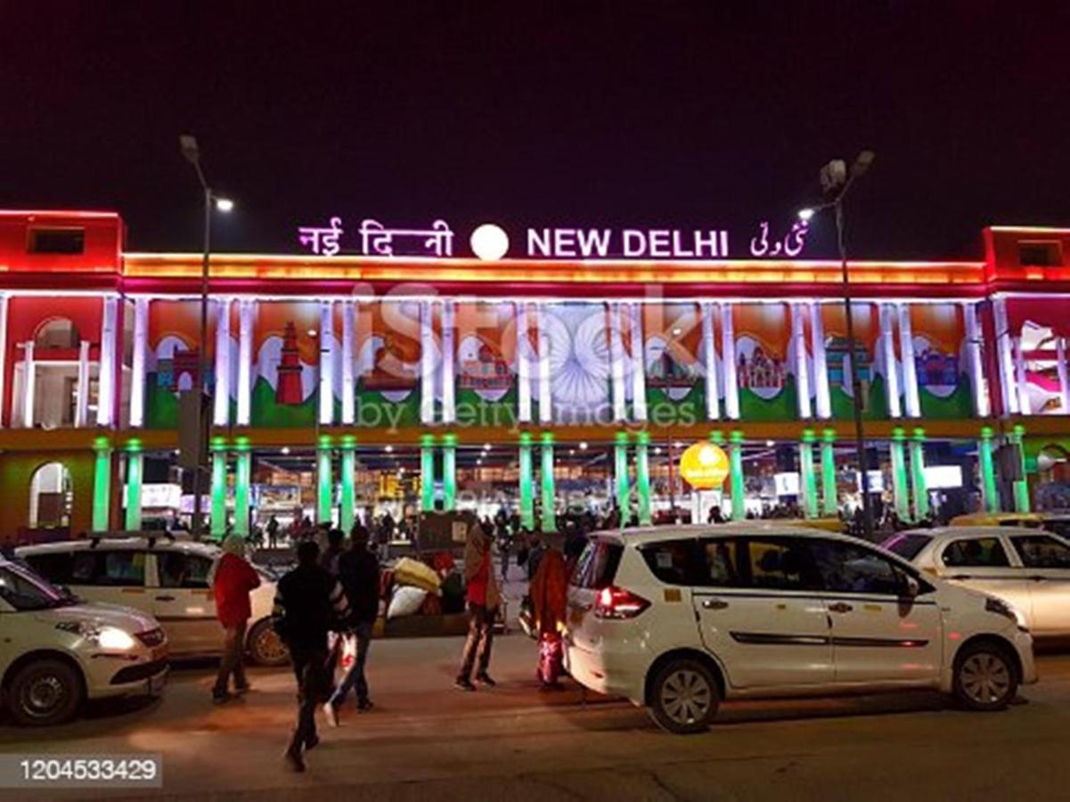 Hotel Aditya Inn Near New Delhi Railway Station Main Bazar ภายนอก รูปภาพ